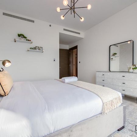 Notable 2Br At Sobha Hartland Greens Mbr City By Deluxe Holiday Homes Dubai Exterior photo