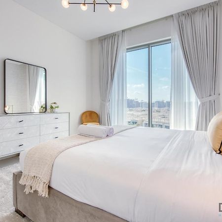 Notable 2Br At Sobha Hartland Greens Mbr City By Deluxe Holiday Homes Dubai Exterior photo
