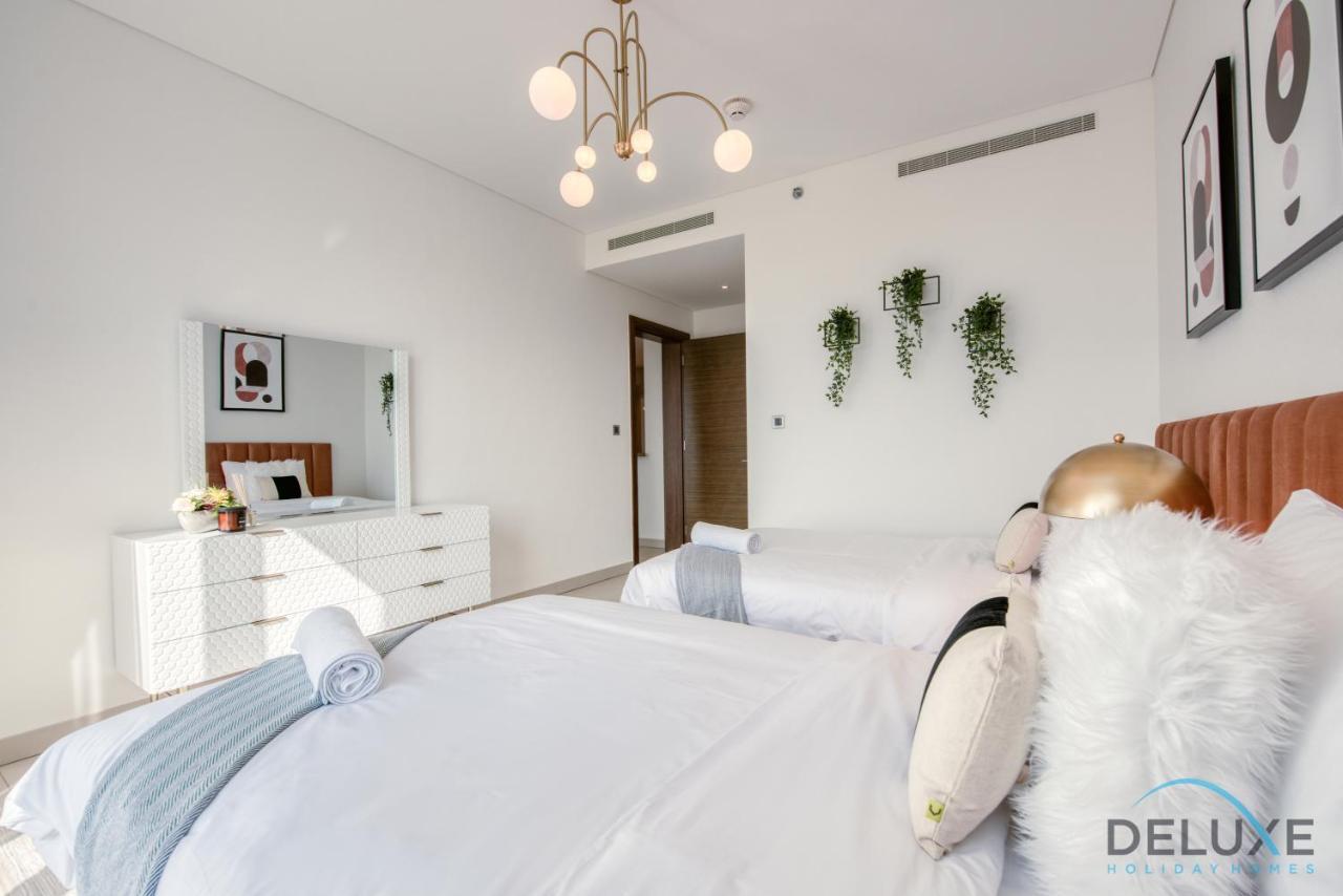 Notable 2Br At Sobha Hartland Greens Mbr City By Deluxe Holiday Homes Dubai Exterior photo
