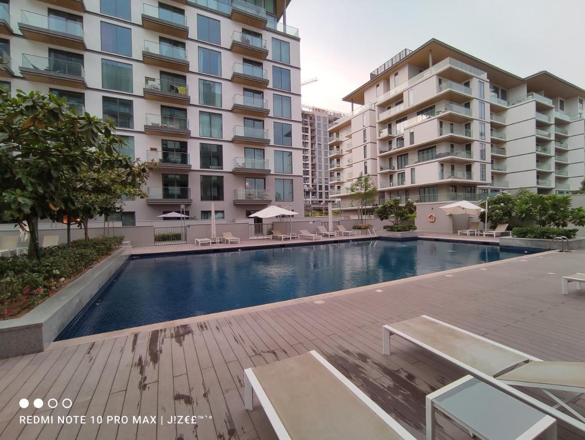 Notable 2Br At Sobha Hartland Greens Mbr City By Deluxe Holiday Homes Dubai Exterior photo