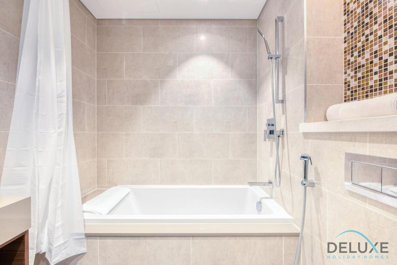 Notable 2Br At Sobha Hartland Greens Mbr City By Deluxe Holiday Homes Dubai Exterior photo